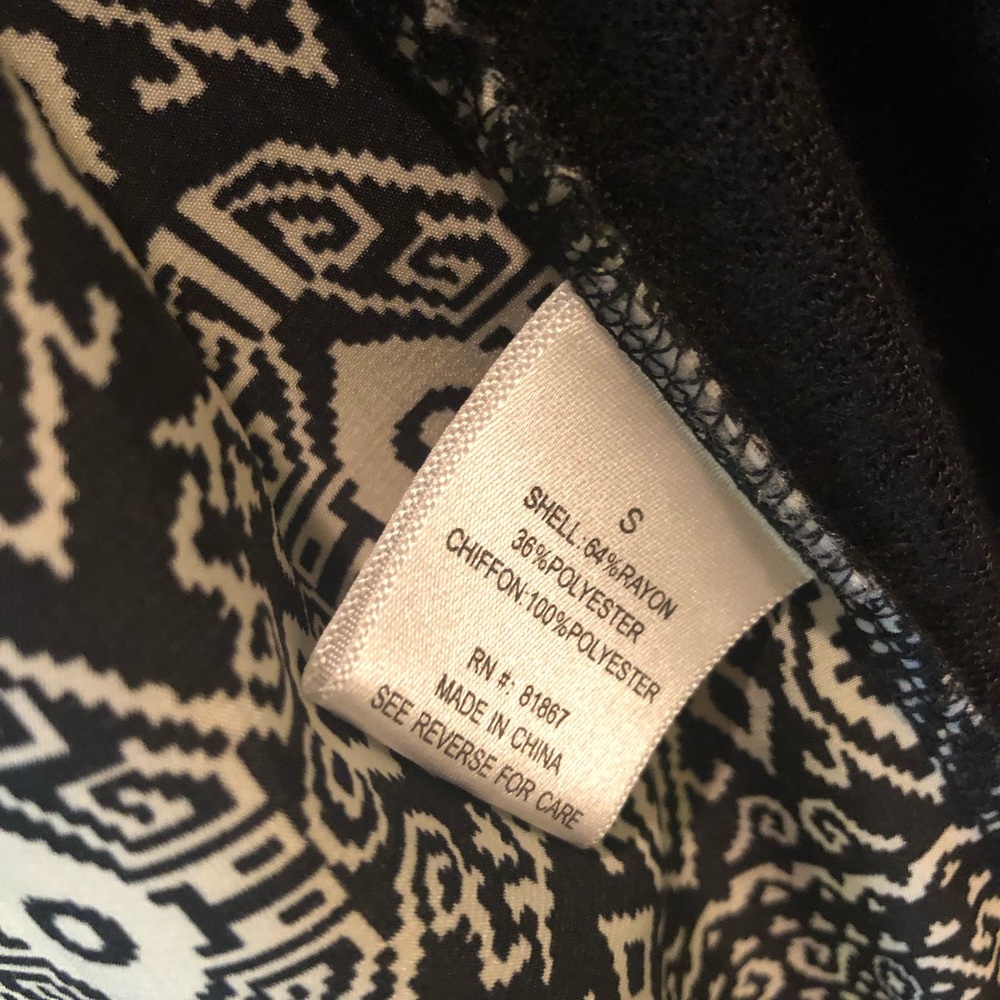 Olivia Sky | Printed Cardigan 🖤 - Picture 5 of 7